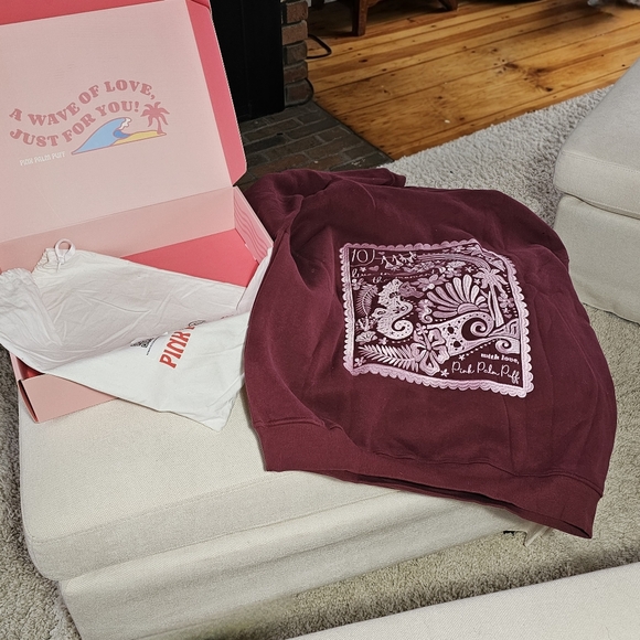 Pink Palm Puff ""Live in the Moment" Hoodie in Cherry - Picture 3 of 4